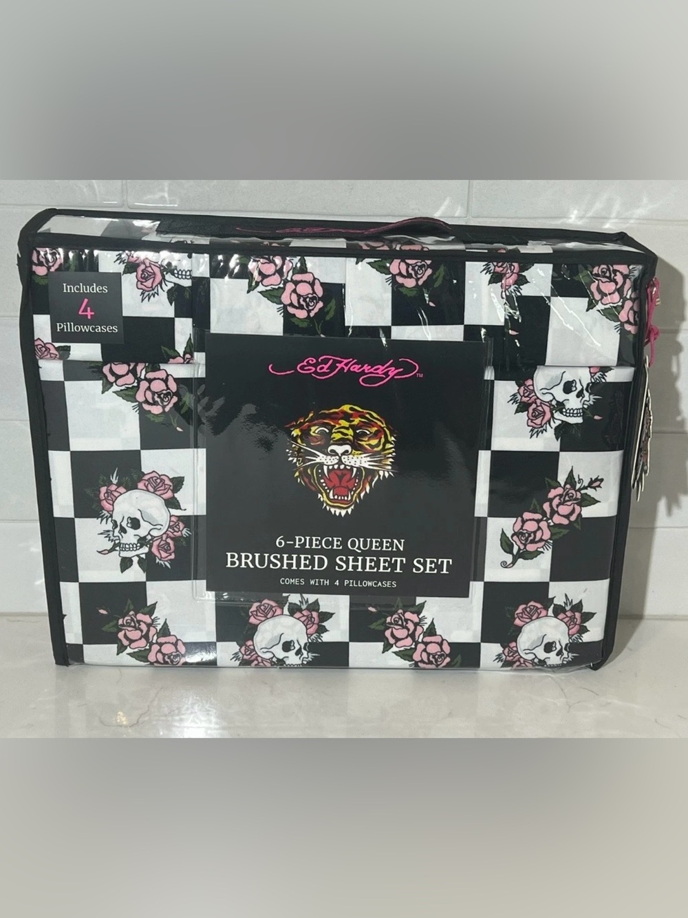 ED HARDY Queen White Black Pink Checkered Skull Roses Sheet Set 6pc New Flowers